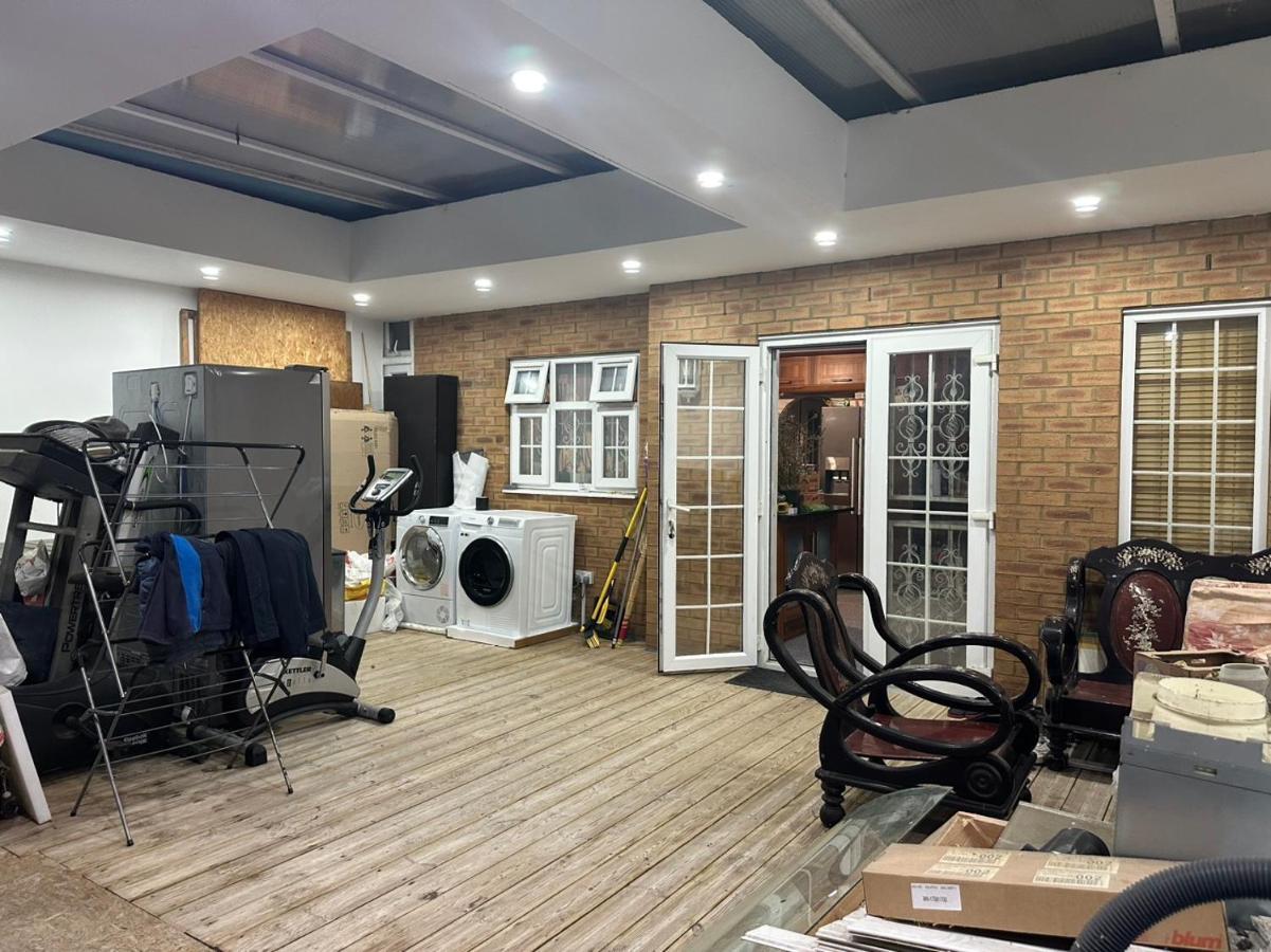 Tran Homestay Londra Esterno foto