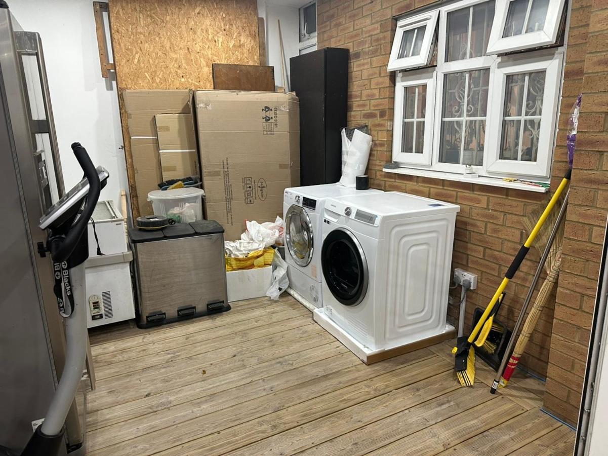 Tran Homestay Londra Esterno foto