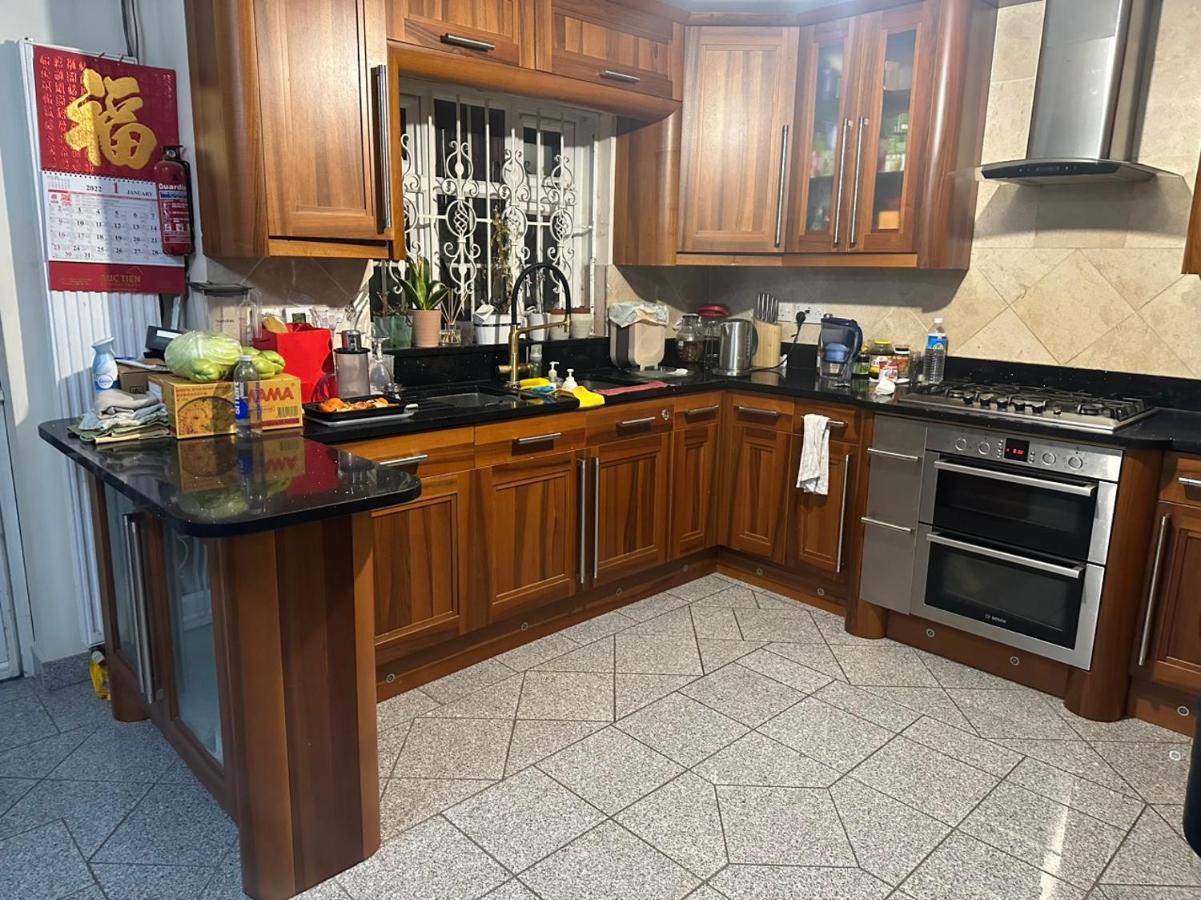 Tran Homestay Londra Esterno foto