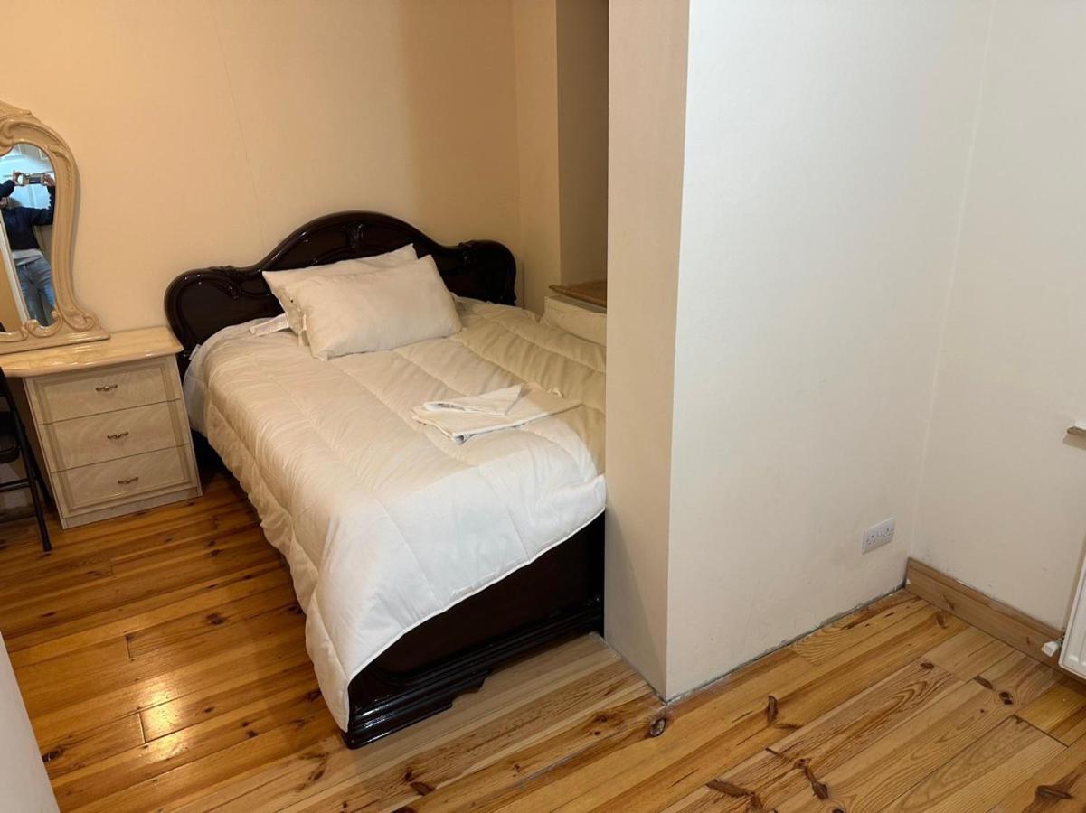 Tran Homestay Londra Esterno foto